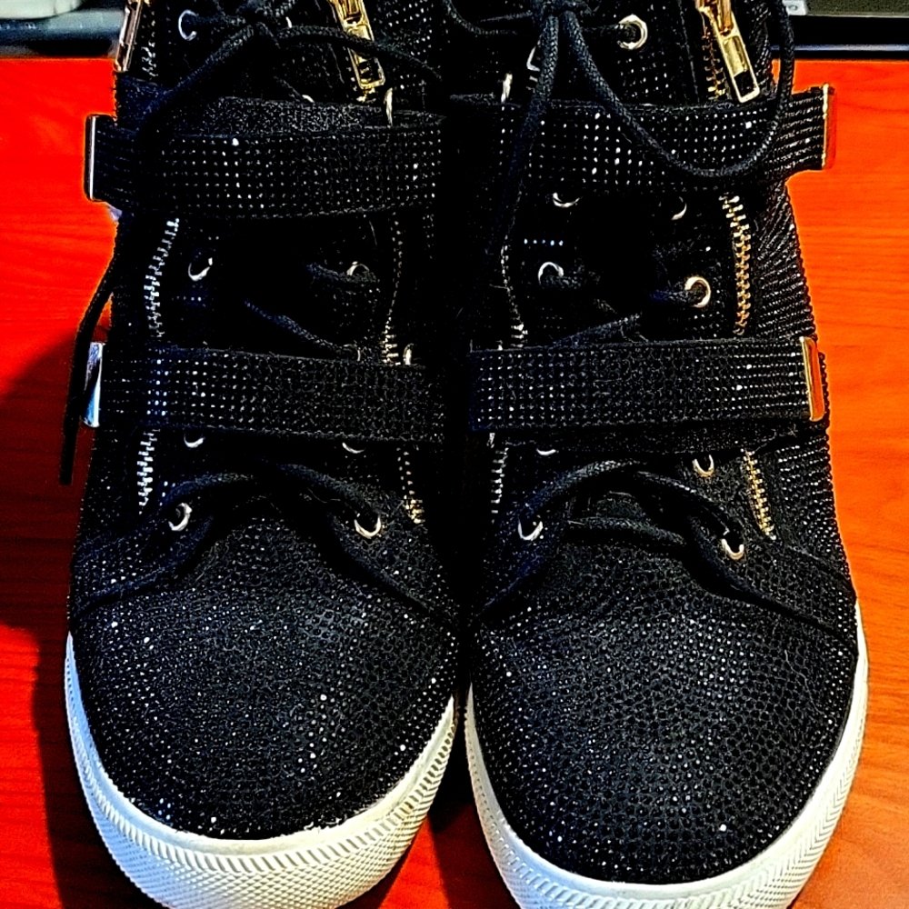 Round-toe hidden-wedge sneakers with zipper closures